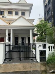 Lorong 105 Changi (D15), Terrace #575328221